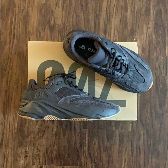 Yeezy Other - Adidas Yeezy Boost 700 Utility Black size 9.5